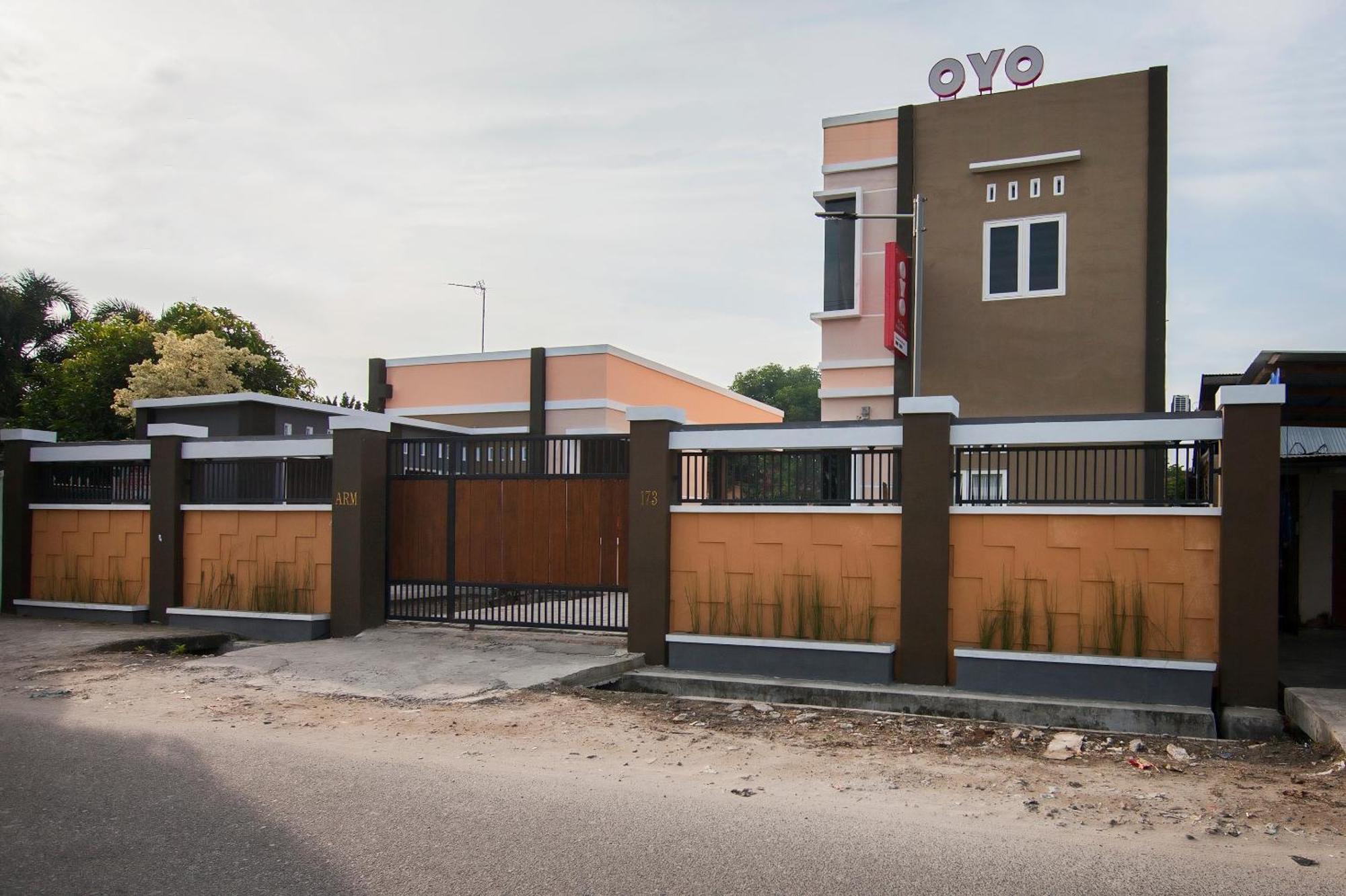 Oyo 725 My Arm Home & Stay Medan Eksteriør billede
